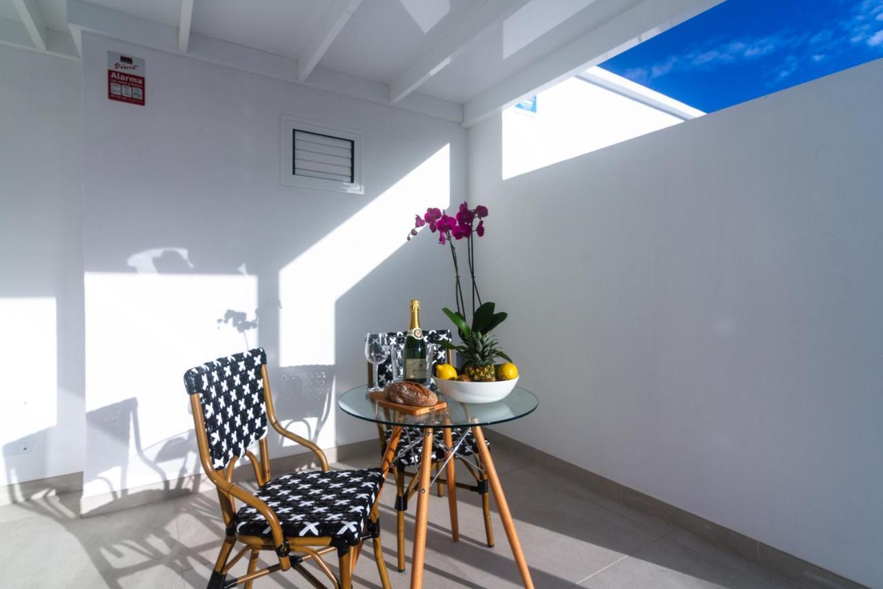 Rooms & Suites Princesa Leticia 卡门港 外观 照片